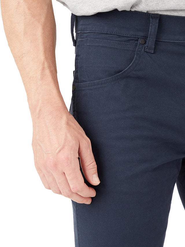 Wrangler - Straight Fit Pants - Greensboro Marine Navy