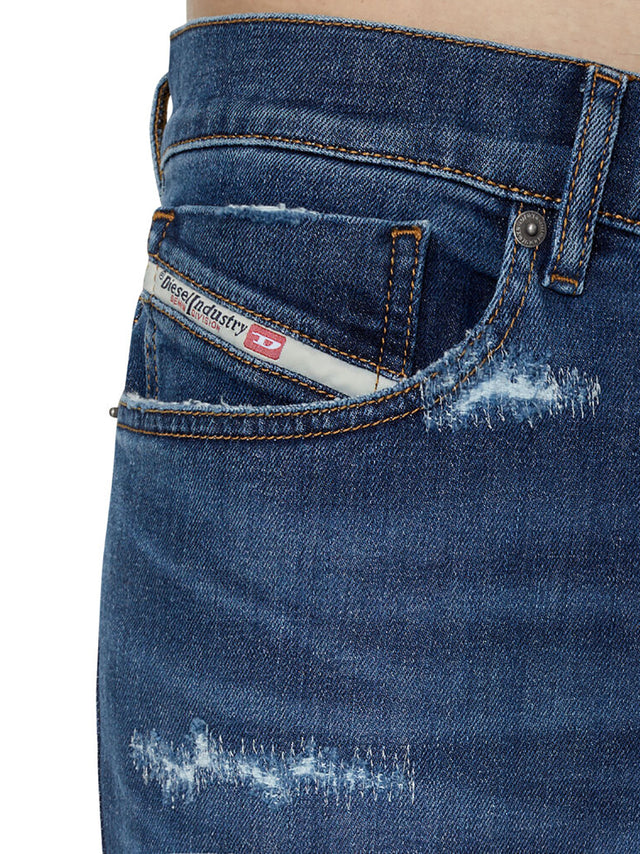 Diesel - Tapered Fit Jeans - D-Fining 09E07