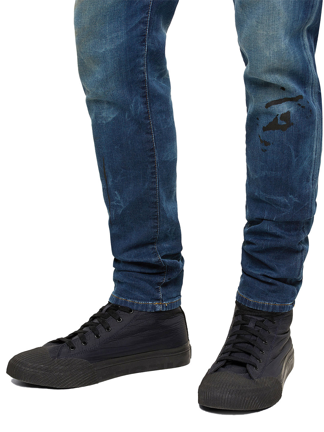 Diesel - Slim Fit JoggJeans - D-Strukt 069RU