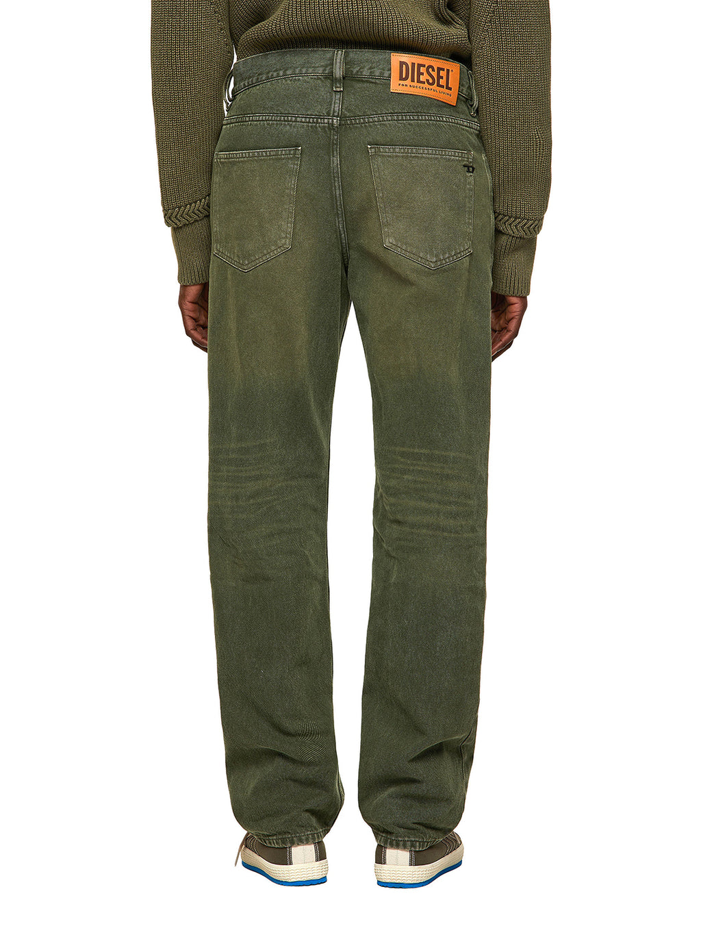 Diesel - Straight Fit Jeans - D-Macs 09A35