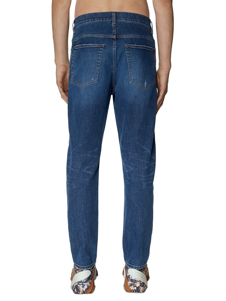 Diesel - Tapered Fit Jeans - D-Fining 09E07