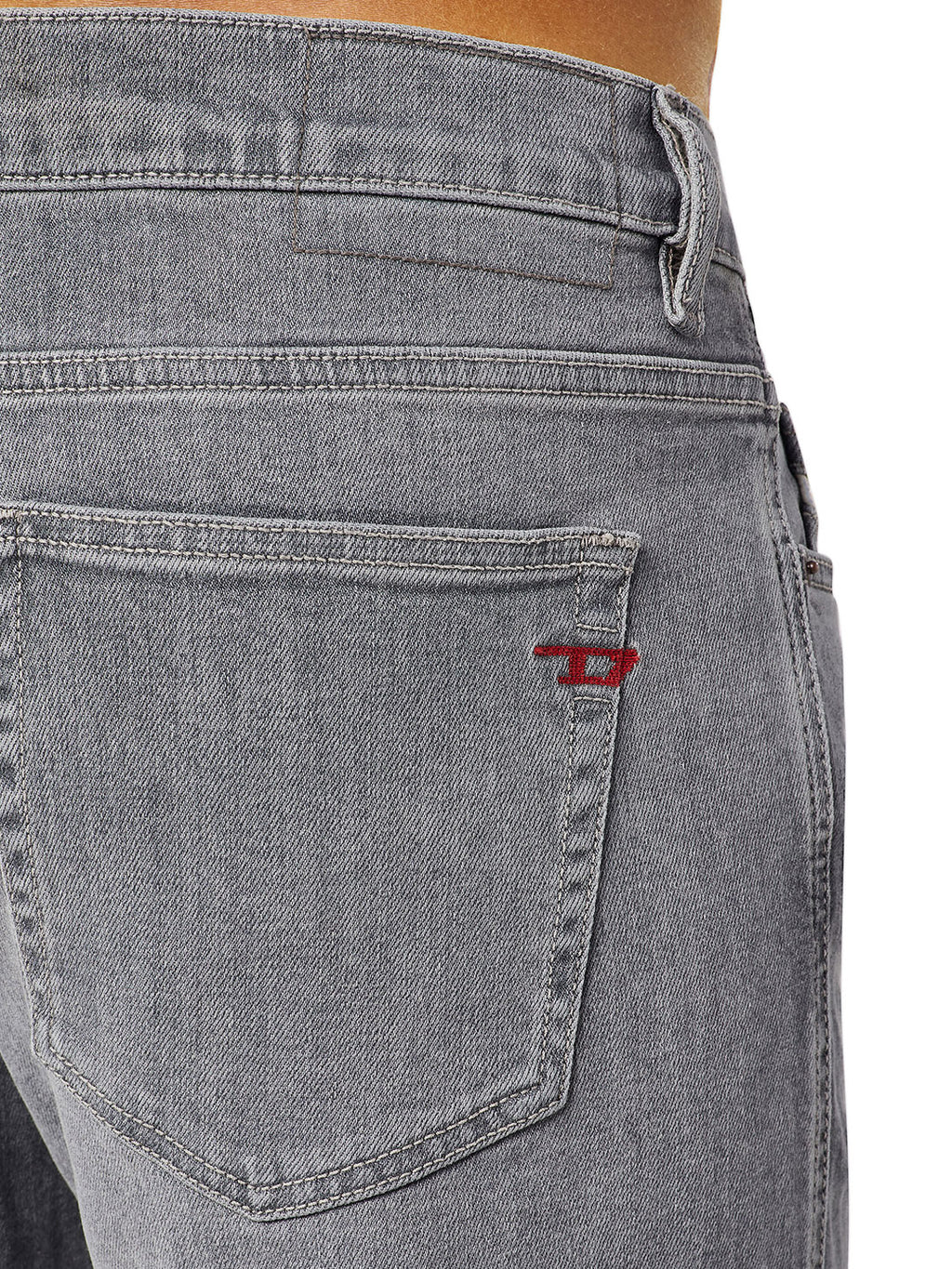 Diesel - Straight Fit Jeans - D-Viker 0GDAP