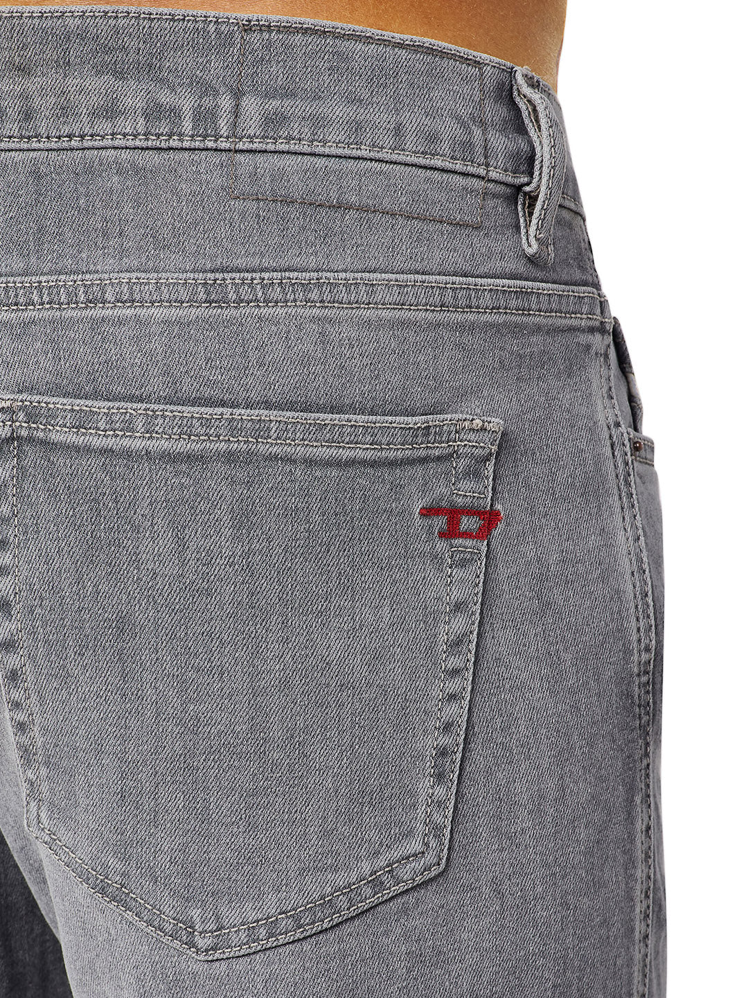 Diesel - Straight Fit Jeans - D-Viker 0GDAP