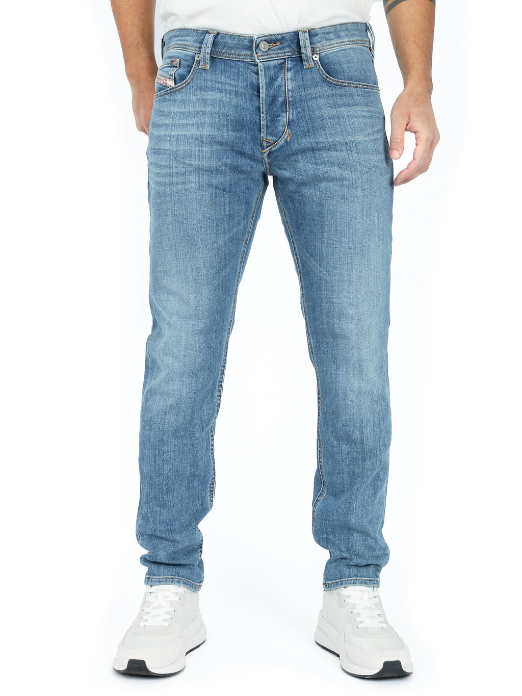 Diesel - Tapered Fit Jeans - 1986 Larkee-Beex 009ZR