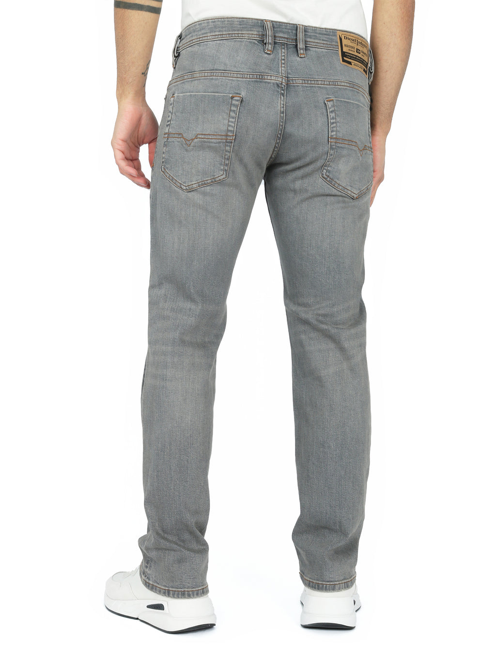 Diesel - Straight Fit Jeans - SAFADO-X RB061