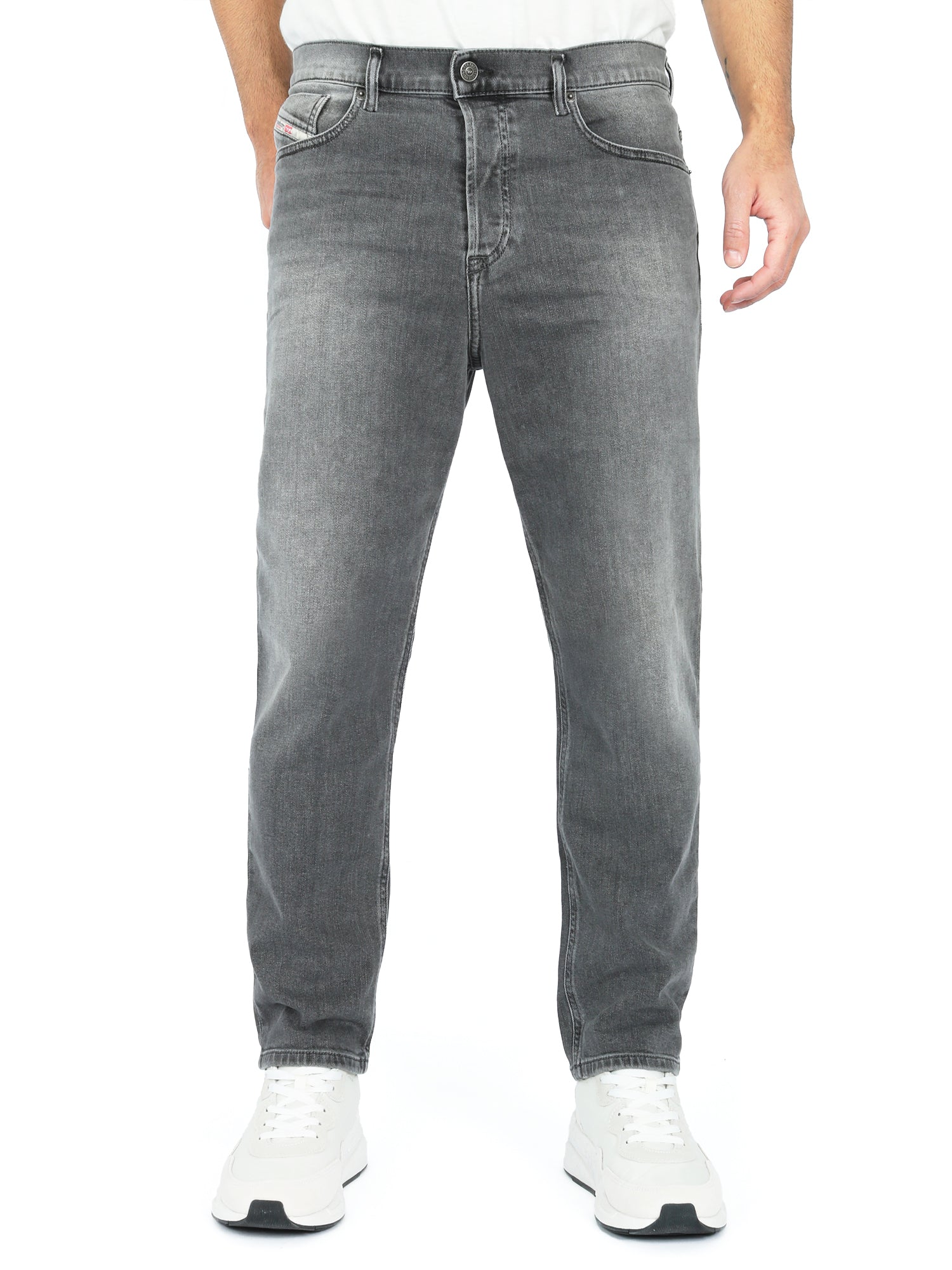 Diesel - Tapered Fit Jeans - 2005 D-Fining 09D50