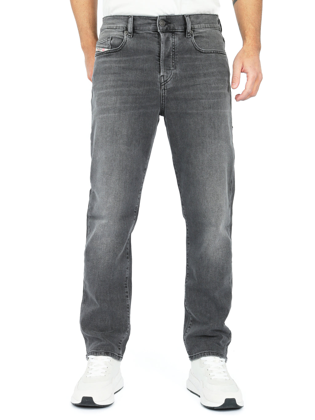 Diesel - Straight Fit Jeans - 2020 D-Viker 09D49