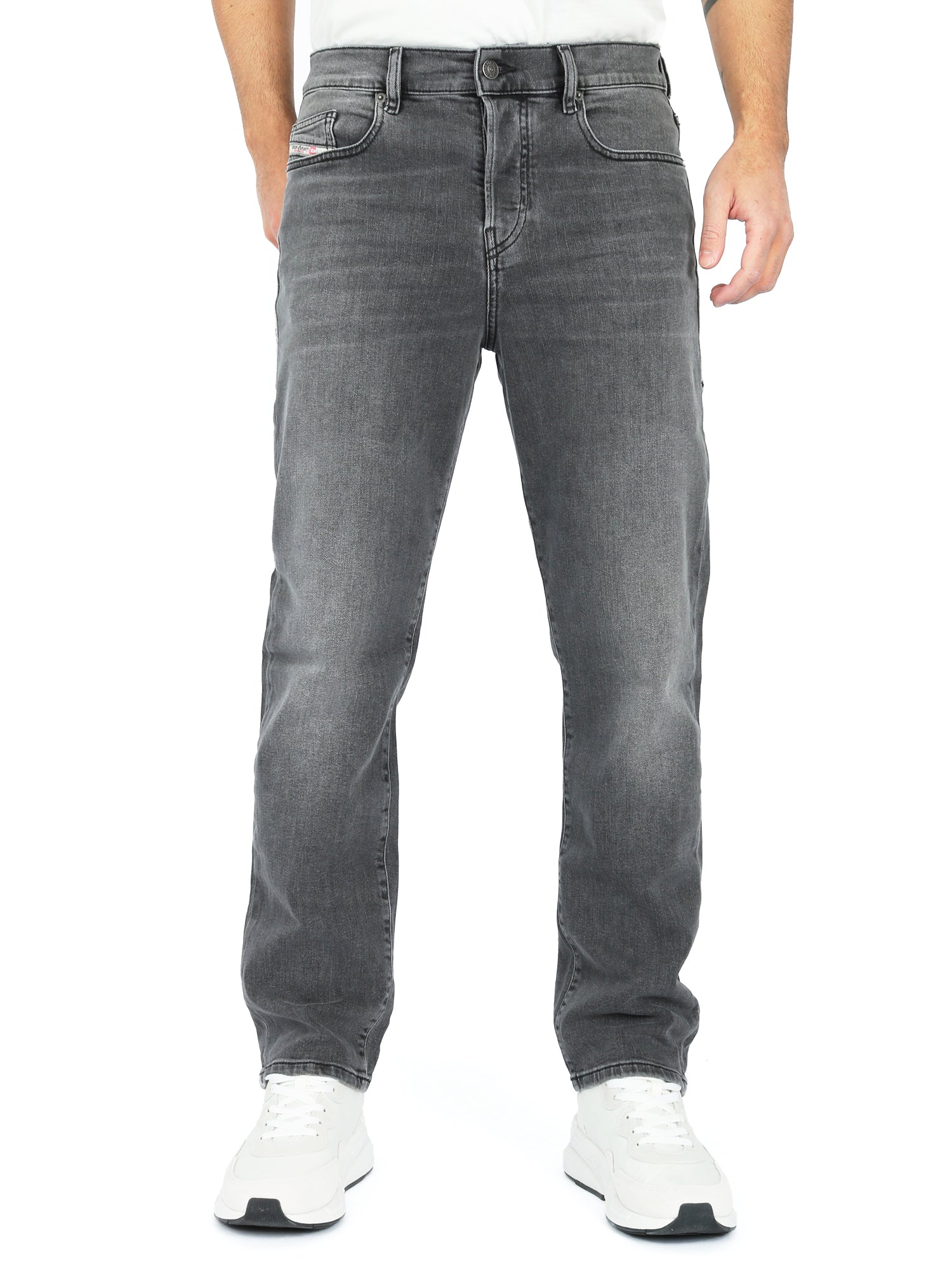 Diesel - Straight Fit Jeans - 2020 D-Viker 09D49