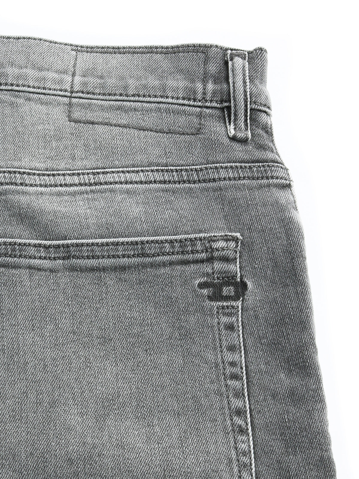 Diesel - Tapered Fit Jeans - 2005 D-Fining 09D50