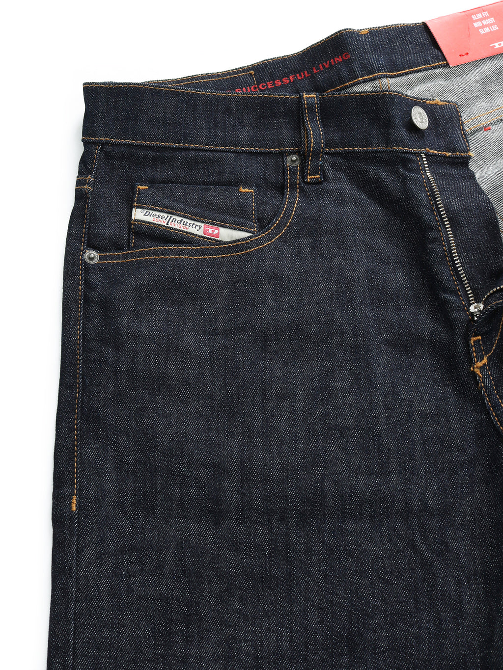 Diesel - Slim Fit Jeans - 2019 D-Strukt Z9B89