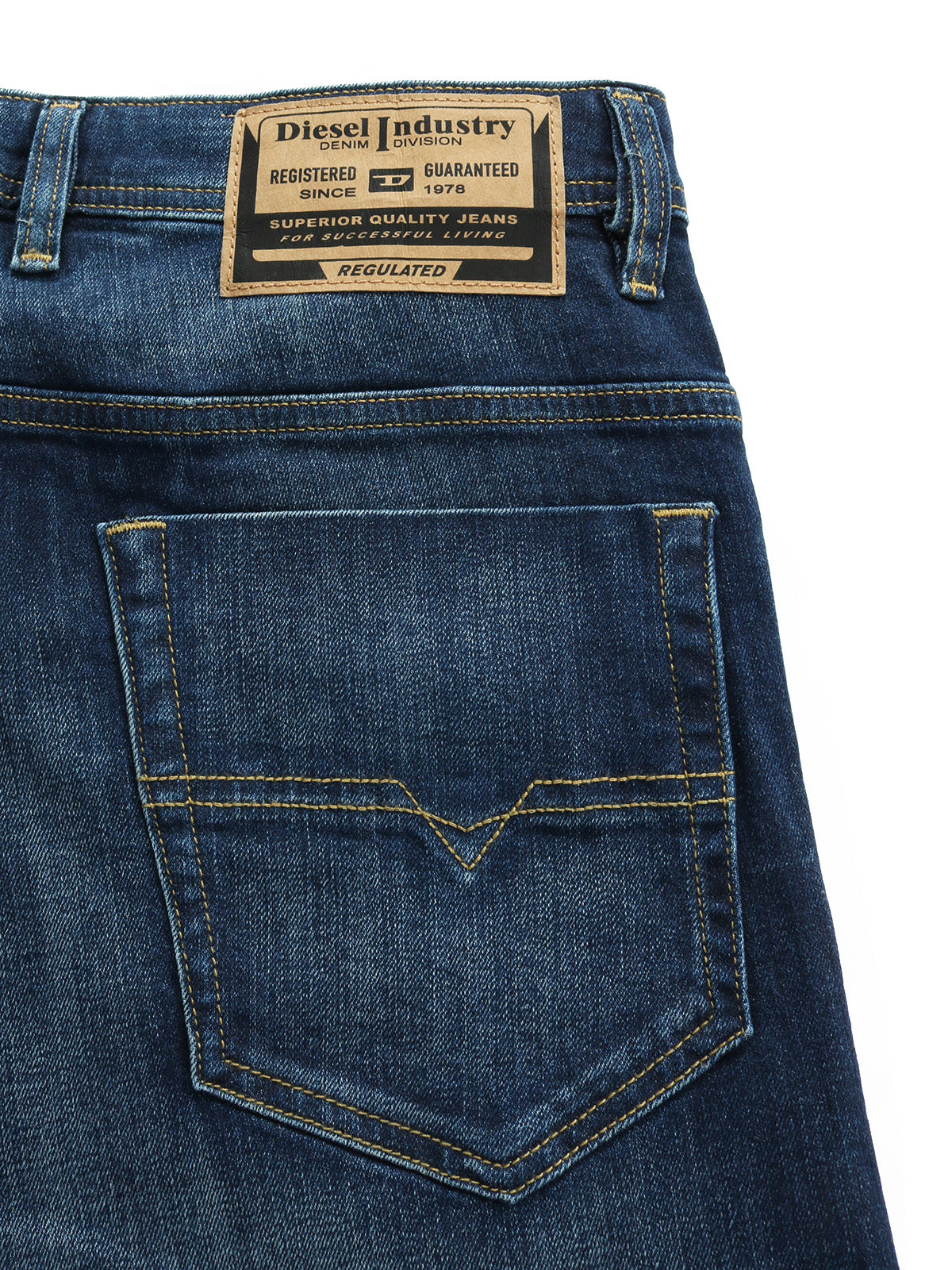 Diesel - Straight Fit Jeans - SAFADO-X RB065