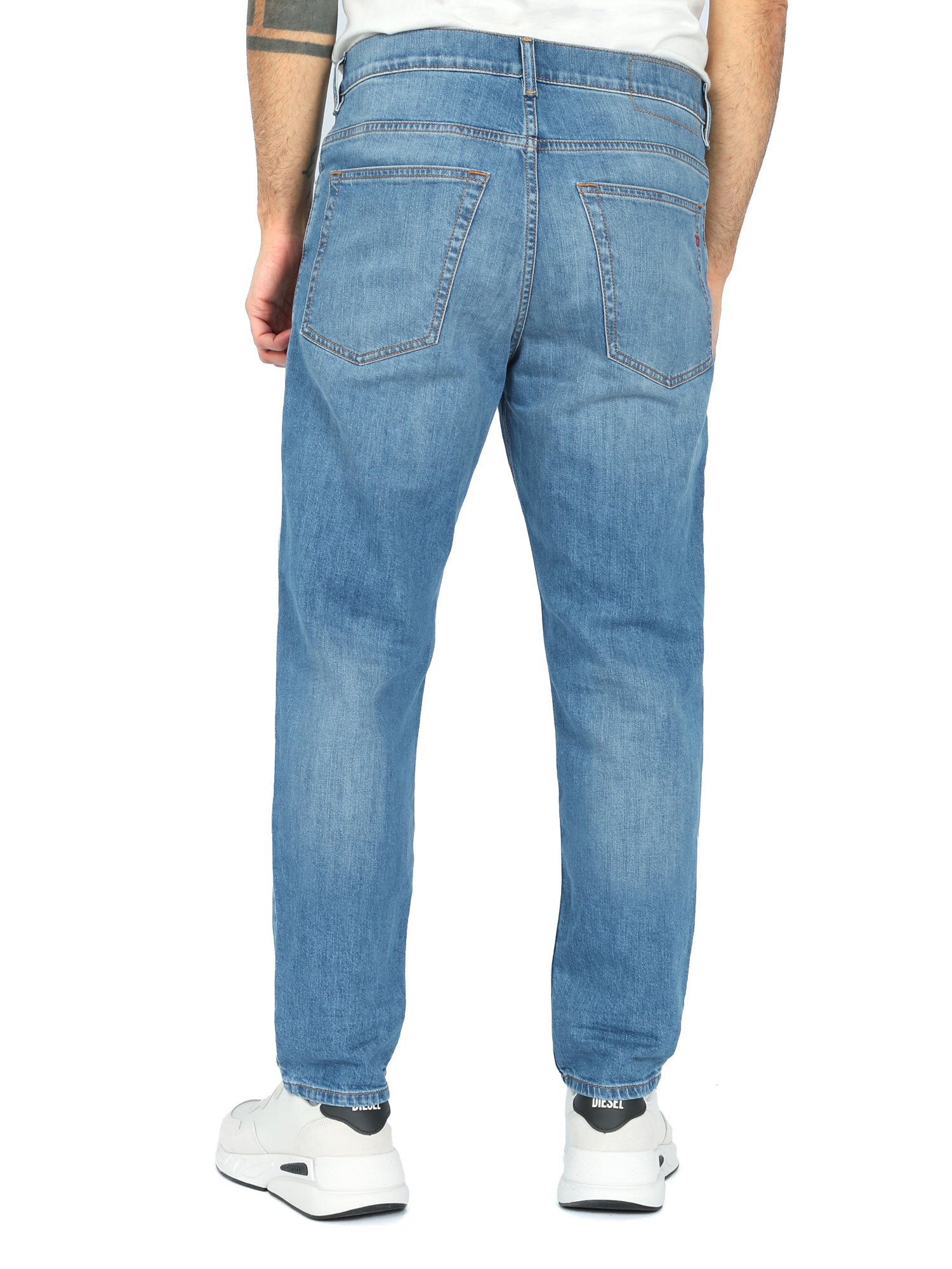 Diesel - Tapered Fit Jeans - D-Fining 0EHAJ