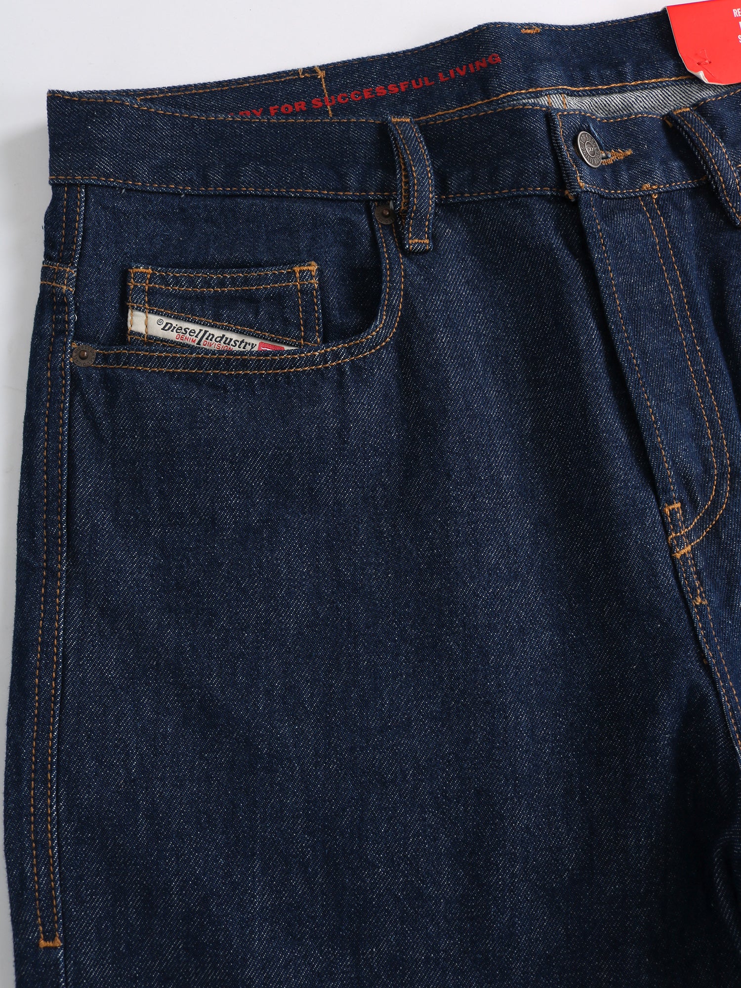 Diesel - Straight Fit Jeans - 2020 D-Viker Z9B85