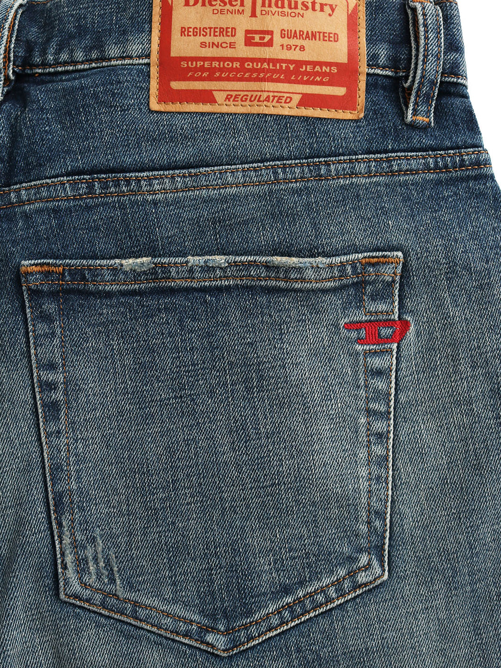 Diesel - Straight Fit Jeans - D-Viker R078R
