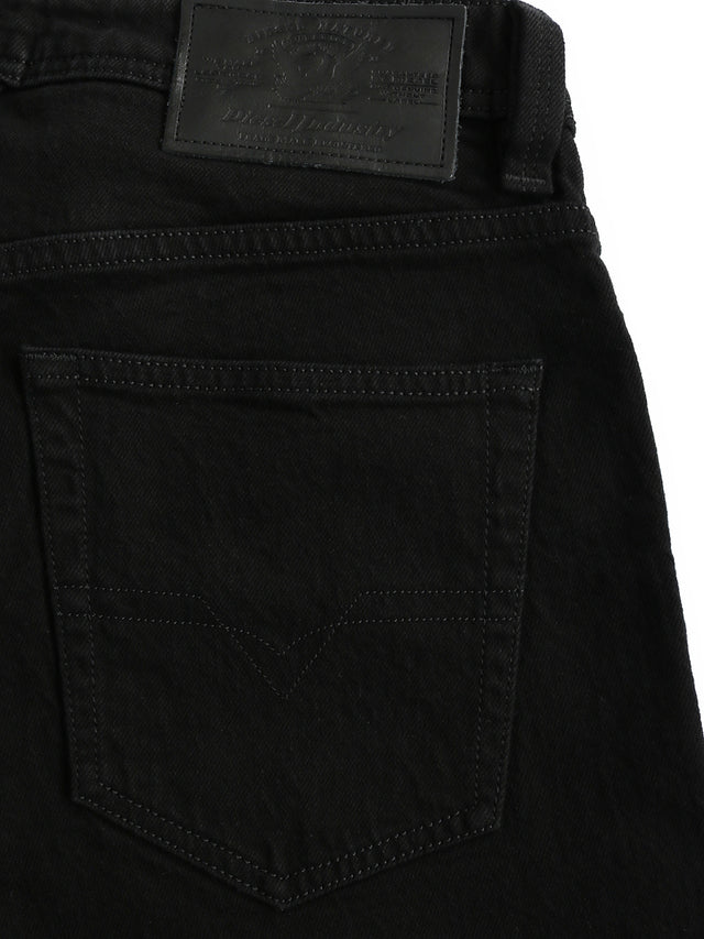 Diesel - Straight Fit Jeans - Larkee-X R07R3