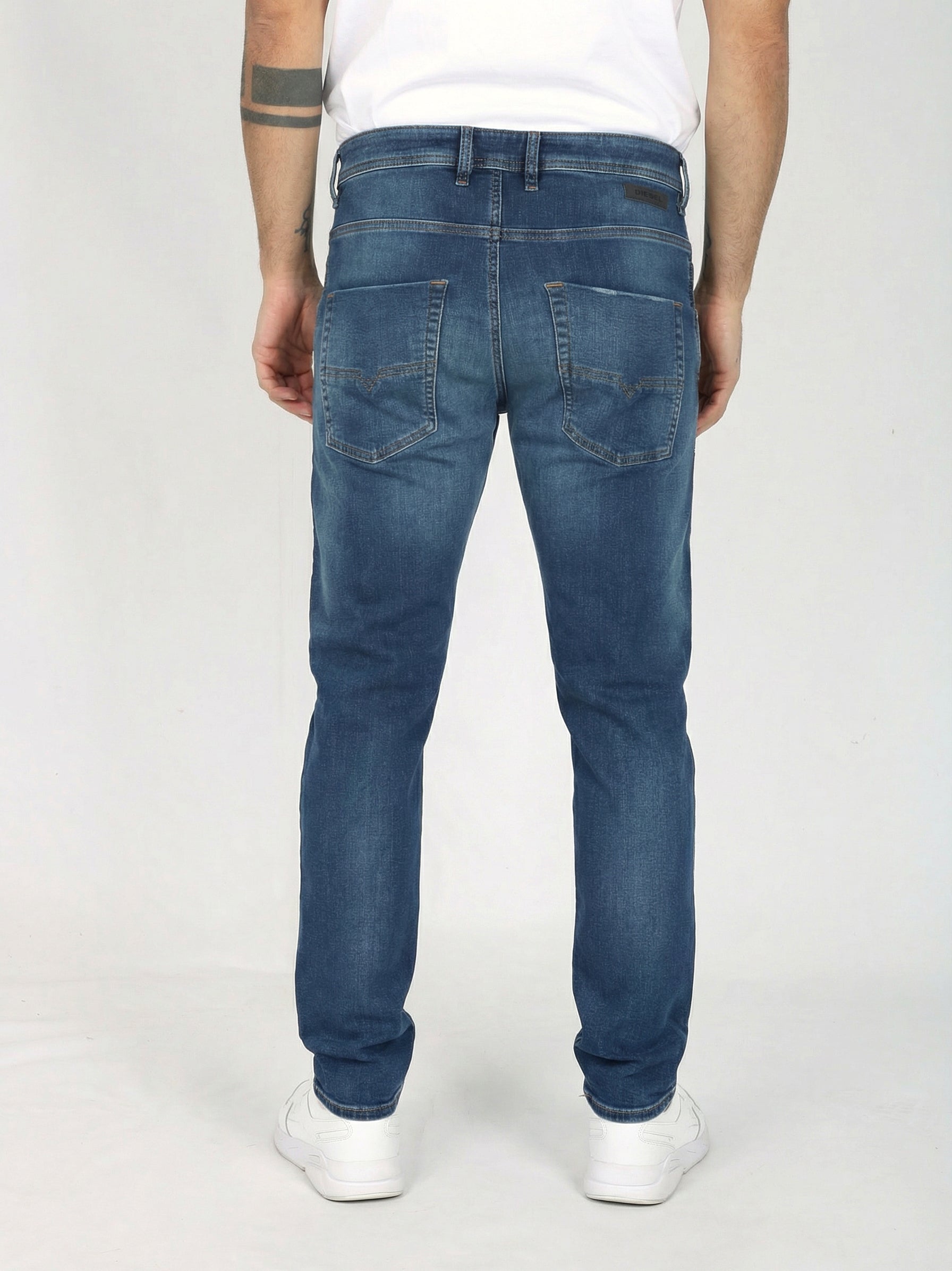 Diesel - Tapered Fit JoggJeans - Krooley-T RR84Y