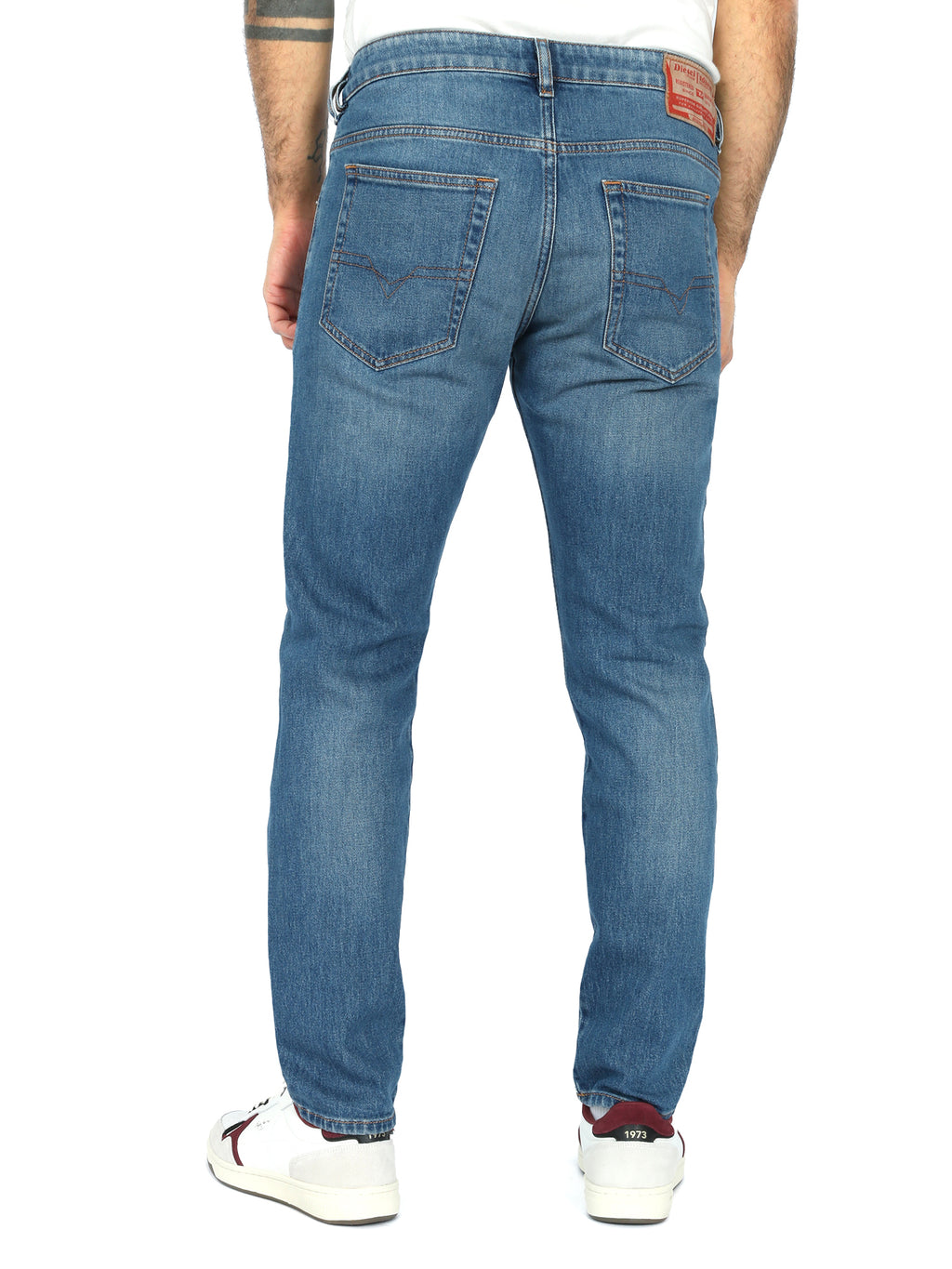 Diesel - Tapered Fit Jeans - D-Yennox 09G83
