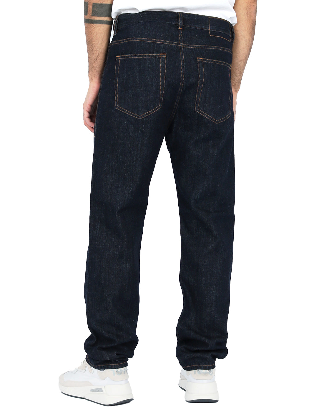 Diesel - Straight Fit Jeans - D-Viker RS281