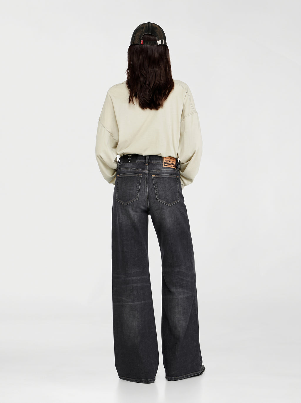 Diesel - Flared Fit Jeans - 1978 D-AKEMI