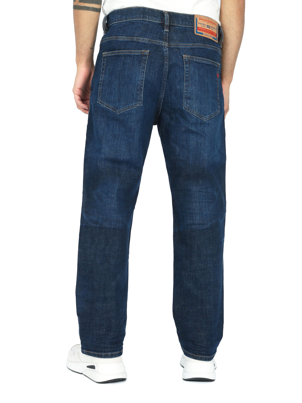 Diesel - Straight Fit Jeans - 2020 D-Viker 0PFAZ